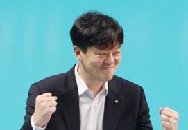 [Photo] Director Lee Young-taek's "Let's Fly"