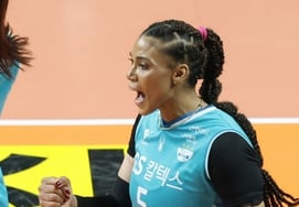 成为无敌席尔瓦的"冠军承包师"！ GS加德士打败道路公社，时隔5年再次夺冠 准PO队首次夺冠，创造"新历史" [奖忠县长]