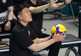 [相片儿] 金英来导演执导的《再集中一点》