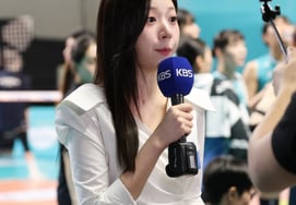 [Фото] Хо Ю Вон, ведущий диктора Championship Wrestling, Локо