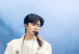 «Доверяй и слушай» Хорошо, я знаю героя Извините' превысил 9 миллионов просмотров MV.Популярный спринт.