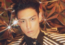 帰ってきたTOP、ジードラゴン・テヤン・デソンの応援を受けてグローバルチャートを席巻