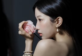 Moon Ga Young vai Nữ thần mùa xuân trong 'Melo Queen'