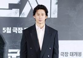 The suit fit of Gobed [★ Photo]