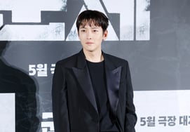 Джи Чан Ук, все черные сики [★Фото]