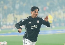 «Возвращение в Туркестан» Ох Хён Гю, фантастический заголовок заблокирован «90 минут тишины» ... "Дополнительное время, чтобы посвятить победный гол" Бешикташ, поражение 0-1 от "Фенербахче"