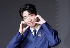 Yoo Soo-bin, the '21st Century Grand Prince Lady', fell in love with Byun Woo-seok, saying, "You're cool and I love you..."a good person as a human being"