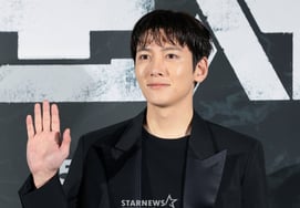 "Handsome people live so hard"..Director Yeon Sang-ho's "Reflection" while watching Ji Chang-wook [a star-field community]