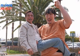 «Борьба с раком печени» Сим Квон Хо, яркая улыбка...Получилось "Чхве Хонгман жевательная резинка" [Любитель Чосона]