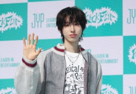 King of Kickflip trong phim 'The Handsome' [★Ảnh]