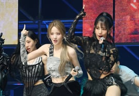 キス・オブ・ライフ『圧倒的なパフォーマンス』 [★写真]