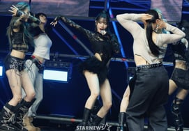 キス・オブ・ライフ『目を引くパフォーマンス』 [★写真]