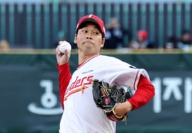 9 cú đánh trúng bóng, 5 điểm mất → 4 điểm mất uy thế của đội tuyển quốc gia Nhật Bản để đổ lỗi cho 'cơn ác mộng thời tiết' [hiện trường Incheon]