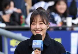 [相片儿] 金惠彬《安娜》中的冬天又来了。'