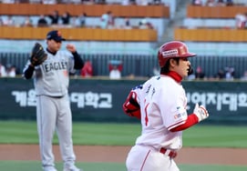 [フォト] 「柳賢振相手に逆転本塁打」チェ・ジョン