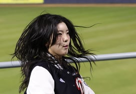 [相片儿] 金仁英成为"首位排球选手出身的啦啦队"