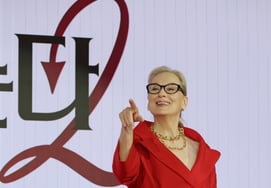 Meryl Streep. Miranda's back' [★ Photo]