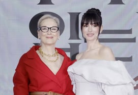 Đã 20 năm rồi..Meryl Streep và Anne Hathaway, một huyền thoại đã trở lại. "K Culture là nhất" [Ác ma tổng hợp mặc Prada 2]
