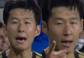 Blah blah, make more noise!' Son Heung-min's unusual goal ceremony, who did he shoot... 'Overwhelming class' that broke the aging curve controversy