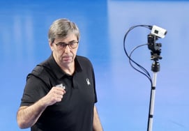 Huấn luyện viên trưởng của Hyundai Capital Blanc bày tỏ ý kiến không chính thức về việc giành chức vô địch tại Incheon" [hiện trường Cheonan]