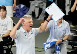 [フォト] 「歓声を上げる」ヘナン監督