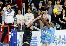 [フォト] 「3-0シェットアウトのマッチポイントは」 [フォト『3-0シェットアウト マッチポイントは』レオが]