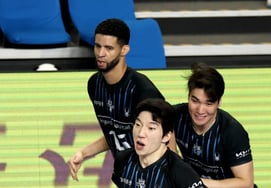 [フォト] 「さあ、これからケヤンへ行くぞ！」『ホ・スボン』