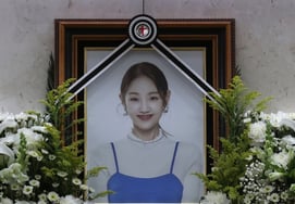 パク・ボラム、急性アルコール中毒で急死..今日（11日）は重い2週年 [スター・イシュー]