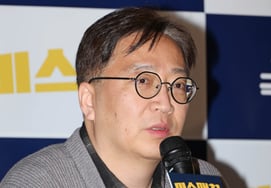 回答问题的"Miss Match"孙泰雄导演 [★照片]