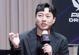 Серия плохих новостей, Ли Джин Хо, кровоизлияние в мозг...Я пришел в сознание, но 'ключ в управлении послеродовой лихорадкой' [человек.]