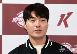 "I played baseball happily with Samsung players until the end"Dun Byung-ho will hold his retirement ceremony at the Gocheok Samsung match on April 26."