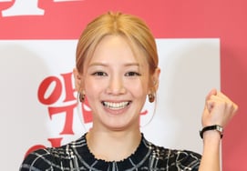 Hyoyeon said, "Chef 'Cold Boo' is my ideal type.."I watched everything". A surprise confession [Star Issue]