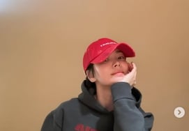 Сон Хе Гё, счастливое свидание в ресторане.Участники: Кан Мин Кён и Ли Хэ Ри