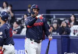 "到第8局为止0:1→第9局1:1→第10局3:1"没有放弃的乐天队，对Kiwoom队惊心动魄地反败为胜！ 取得3连胜 [高尺现场评论]