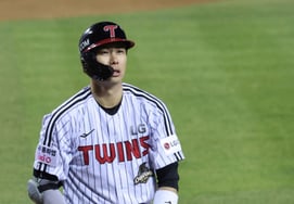 Excluding Hong Chang-ki's first start of the season, 'Breaking' and Yum Yu-yeon's flexibility is amazing! Lee Jae-won No. 8 + Chun Sung-ho leadoff for 2 consecutive days [the scene of Jamsil]