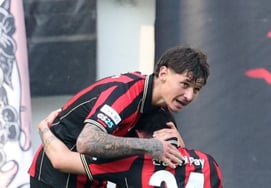 "Buzzer Beater Theatre Gol" Climala, "Khác với năm ngoái khi phụ thuộc vào Lindard... Bây giờ là One Team [hiện trường Sangam]