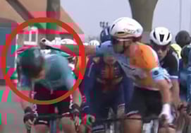 選手の頭に拳を振り下ろす『ドン』 精神が崩壊したサイクルスター、出場停止の『鉄拳』··· 「大事故が起きかけた」