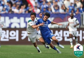 『イ・ジョンヒョホ』は水原で7試合で敗れ、2試合は『無勝の泥沼』··· 「また無得点」金浦に0-1で敗北 [水原現場レビュー]