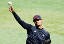 [Фото] «Гок - страна обетованная» противник Кивума Элвин Родригес 11K