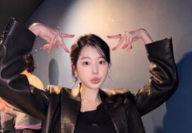 チャン・ダア、妹のチャン・ウォニョンに負けない『アイドルポーズ』..約170cmの身長まで