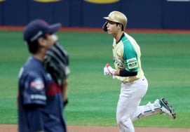 [フォト] 「イ・ジュヒョンに先制ソロを許す」キウム戦先発登板 パク・セウン