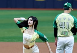 [相片儿] "KIWOOM ACE安佑镇首发出场的当天开球"Odd Youth Summer