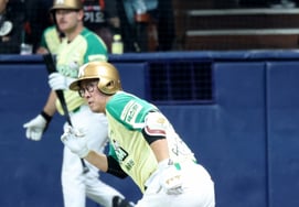 [Photo] "Hitting" An Chi Hong