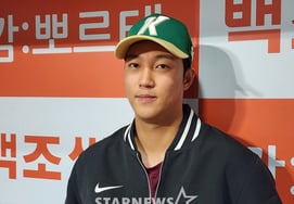 Вы готовы разместить? → Спросил Ан У Чжин! "Не все игроки ответят? Физическое состояние, в котором нужно усваивать 7-8 иннингов, является приоритетом"