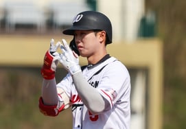 Выпуск "Ключевой книги" → Свадьба с чирлидером →В Улсан-Уэльс" Право на компенсацию, 3 RBI, своевременный взрыв тройки! Победа 2 раза подряд