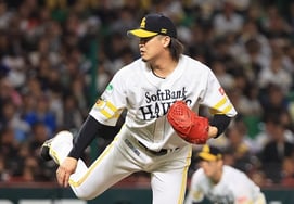 "日本棒球荒诞受伤"终场投手因失分而泄愤 手指骨折→激怒了主教练，"没必要带回来！""