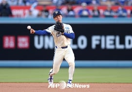 "LAD导演对金彗星的报复?"' 在公开场合"猛烈抨击"→最终第二天正式排除首发阵容