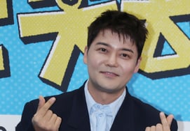 Чон Хён Му, споры в парижском метро, Франция...Он сказал: «Ты ведь не ошибся, не так ли?" До подозрений ("Топпарвон 25 часов").