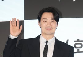 李熙俊"温柔的手势" [★照片]