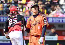 'Cuối cùng Hanwha cũng quyết đoán!' Noh Si Hwan bất ngờ gia nhập đội hình 2 → Choi Choong Yeon cùng Yoon Sung Bin hủy bỏ đội hình đầu tiên